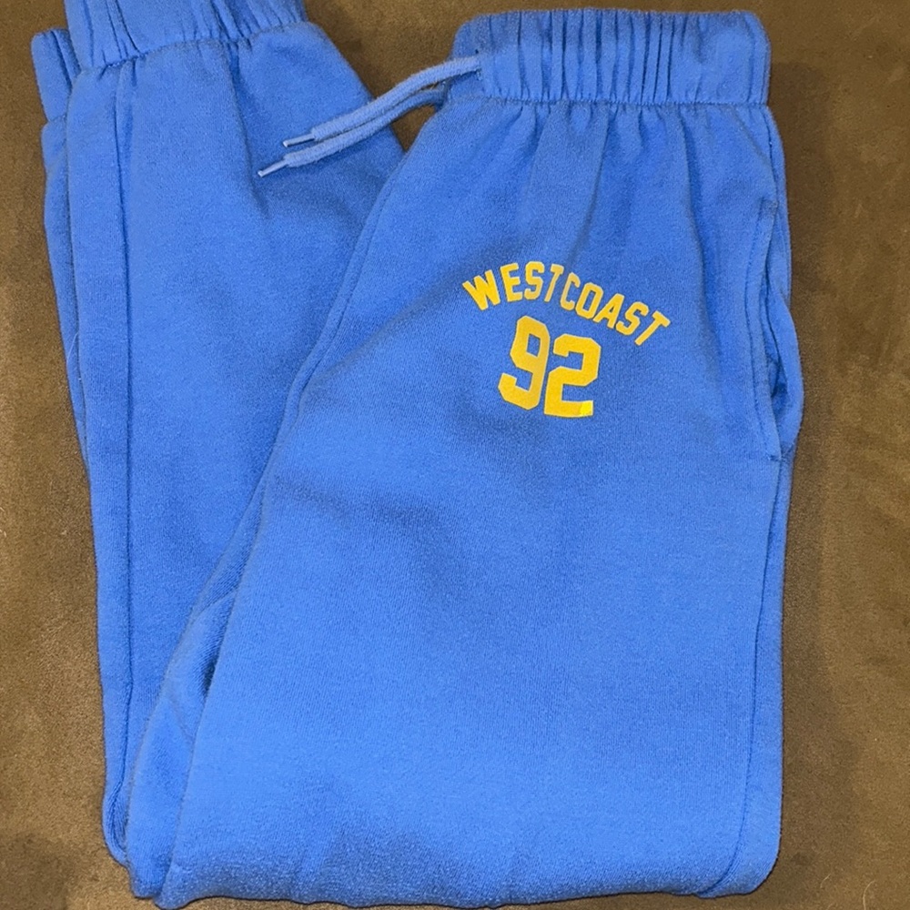 west coast ‘92 sweats from zoe and liv